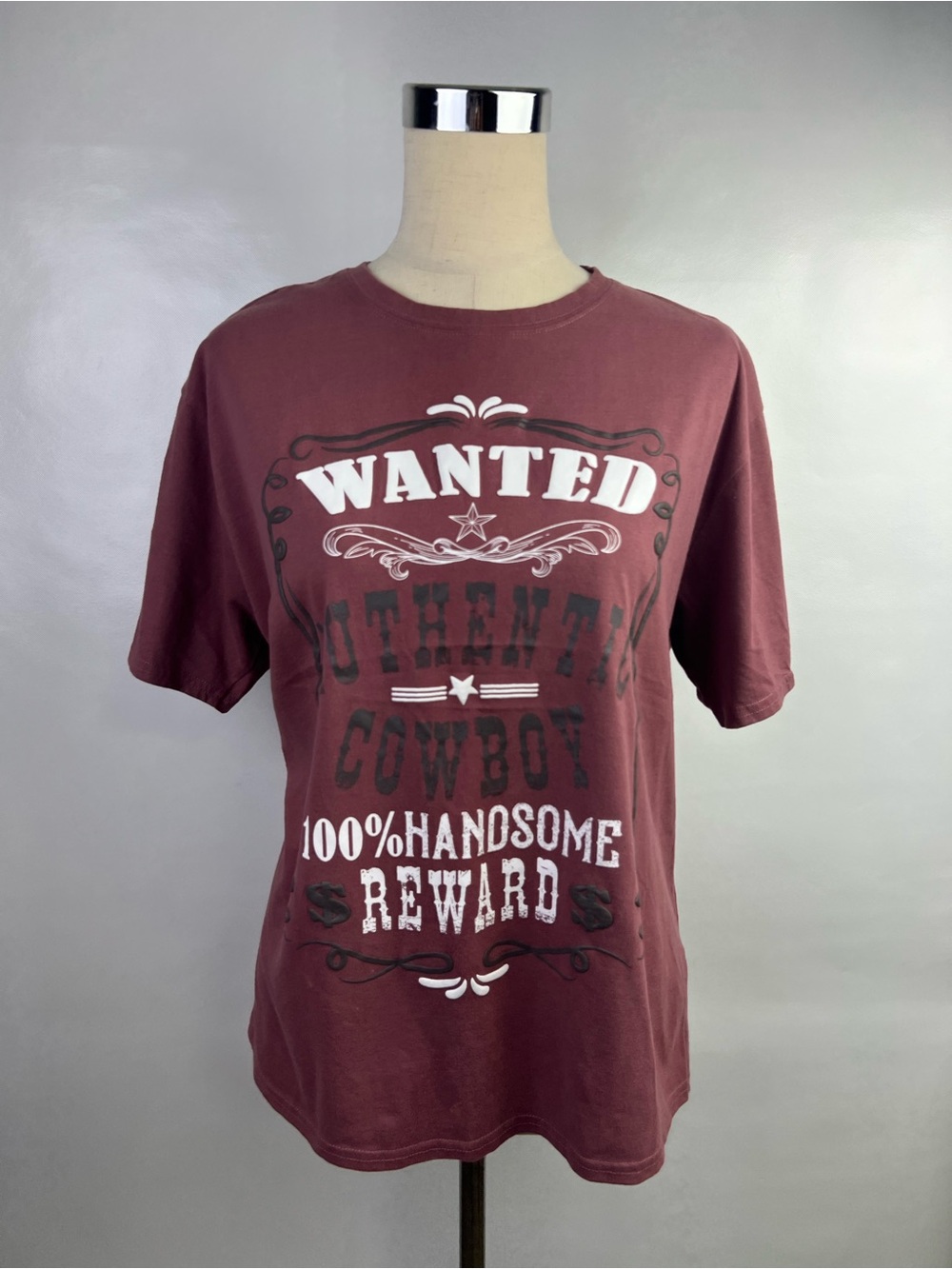 Ariat Women's T Shirt Wanted Graphic Tee Short Sleeve Size M